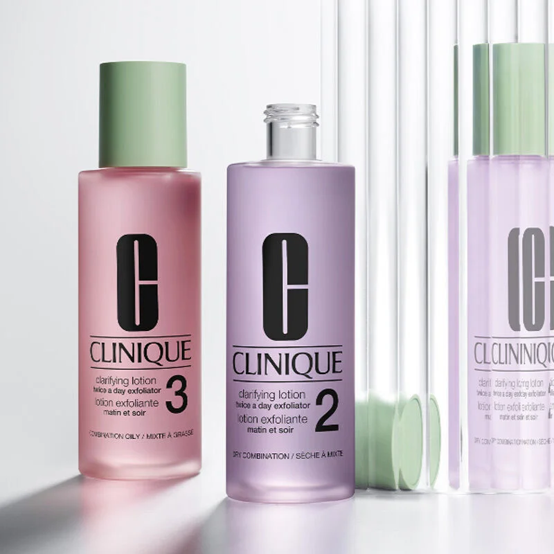 Révélez une peau purifiée et hydratée avec Clinique Tonic-1 3