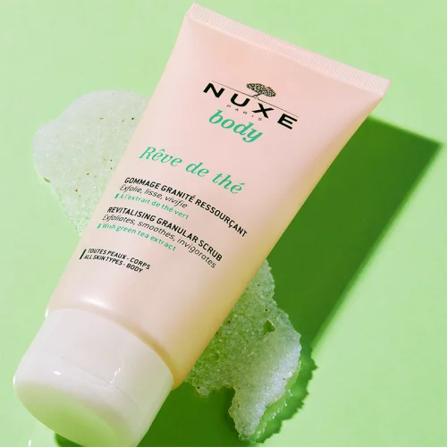 Révélez une peau lisse et éclatante avec Nuxe Body Peeling