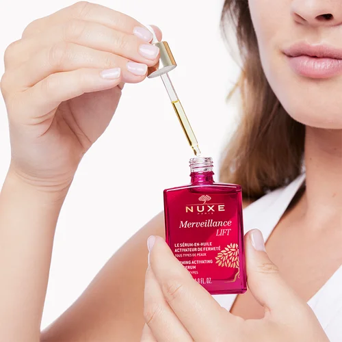 Raffermissez votre peau avec le Sérum Huile Nuxe Merveillanc 3
