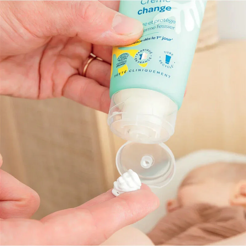 Protégez la peau sensible de bébé avec la Crème Biolane Bio 3