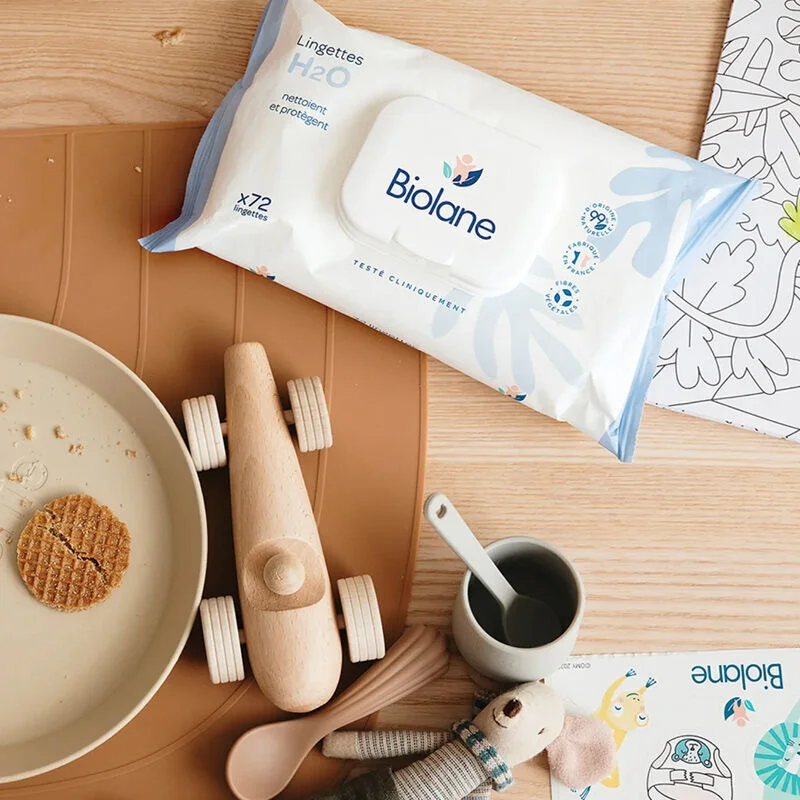 Nettoyez et protégez la peau sensible de bébé avec Biolane H 4