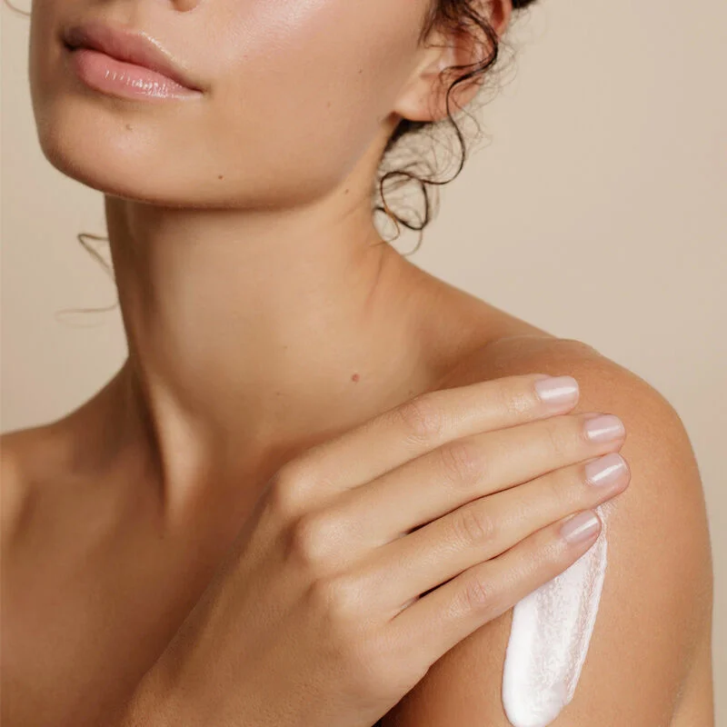Obtenez une Peau Douce et Souple avec Embryolisse Lait Crème 4