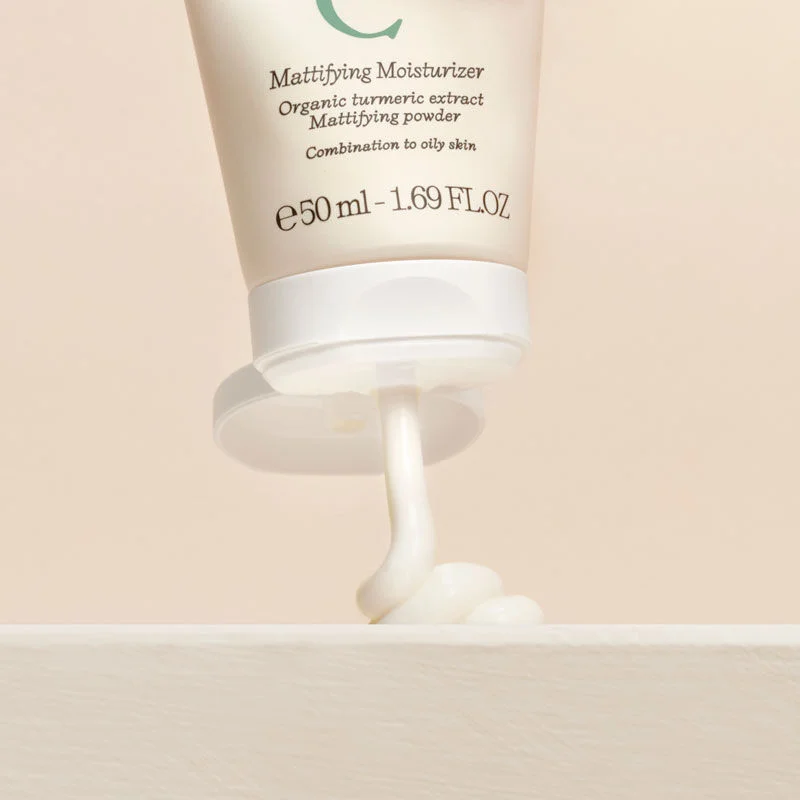 Obtenez une peau mate et hydratée avec Embryolisse