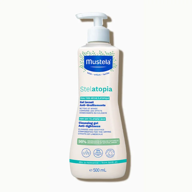 Apaisez et hydratez la peau très sèche de bébé avec Mustela