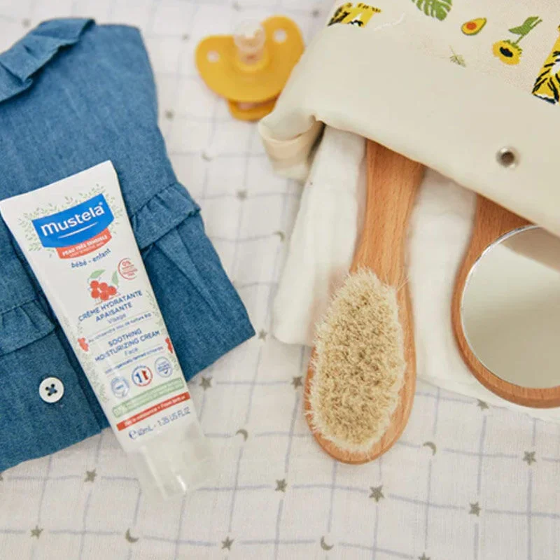 Apaisez et Hydratez la Peau Sensible de Bébé avec Mustela 4