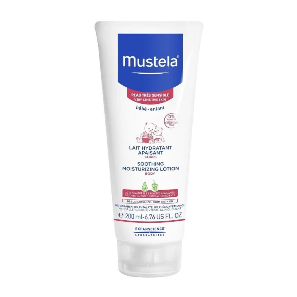 Apaisez et hydratez la peau sensible de bébé avec Mustela 2