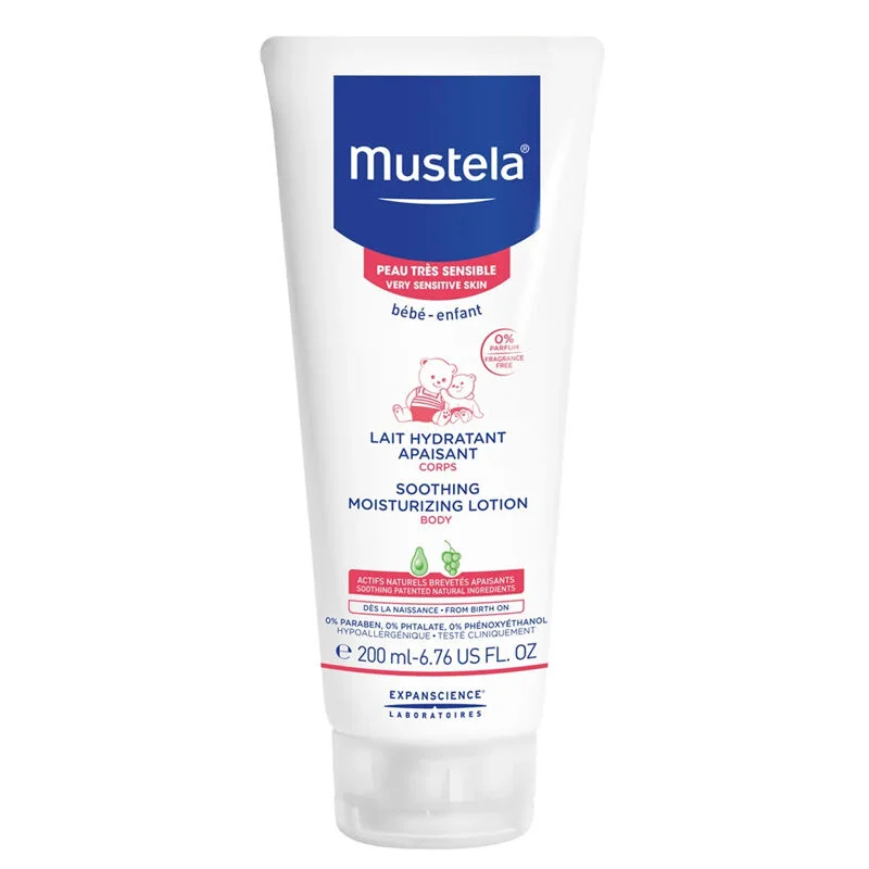 Apaisez et hydratez la peau sensible de bébé avec Mustela 3