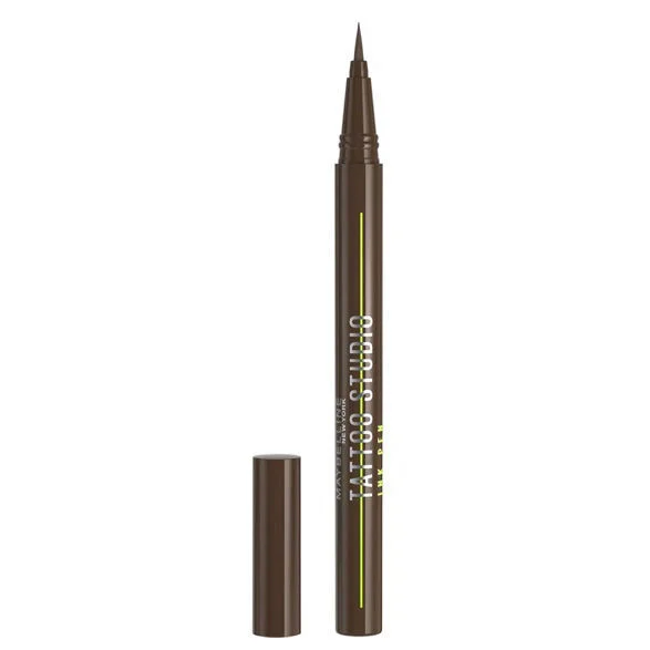 Obtenez un regard intense et durable avec l'eyeliner Maybell
