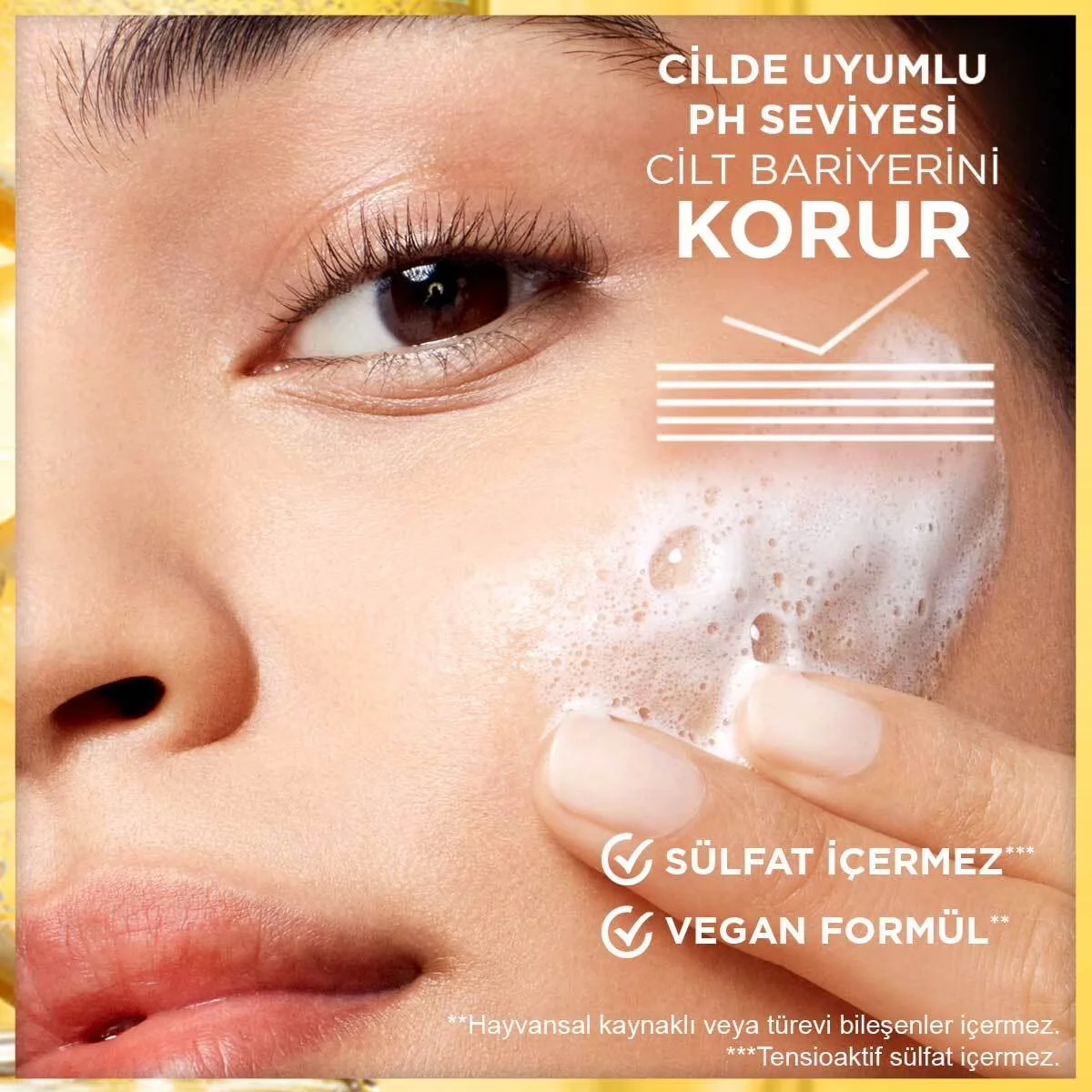 Révélez l'Éclat: Nettoyant Vitamine C Garnier pour Peau Lumi 3
