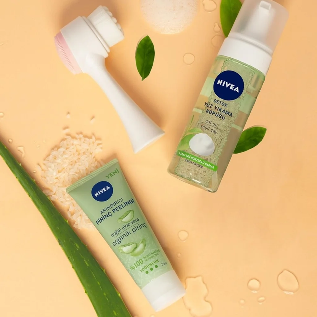 Obtenez une peau nette et matifiée avec le Peeling Nivea 2