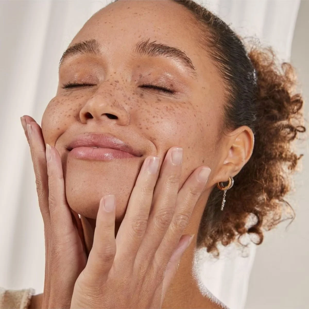 Hydratez & Matifiez : Nivea Hydro Gel Rafraîchissant 24h 4