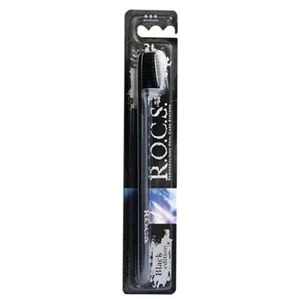 Obtenez une blancheur naturelle avec la brosse à dents ROCS 5