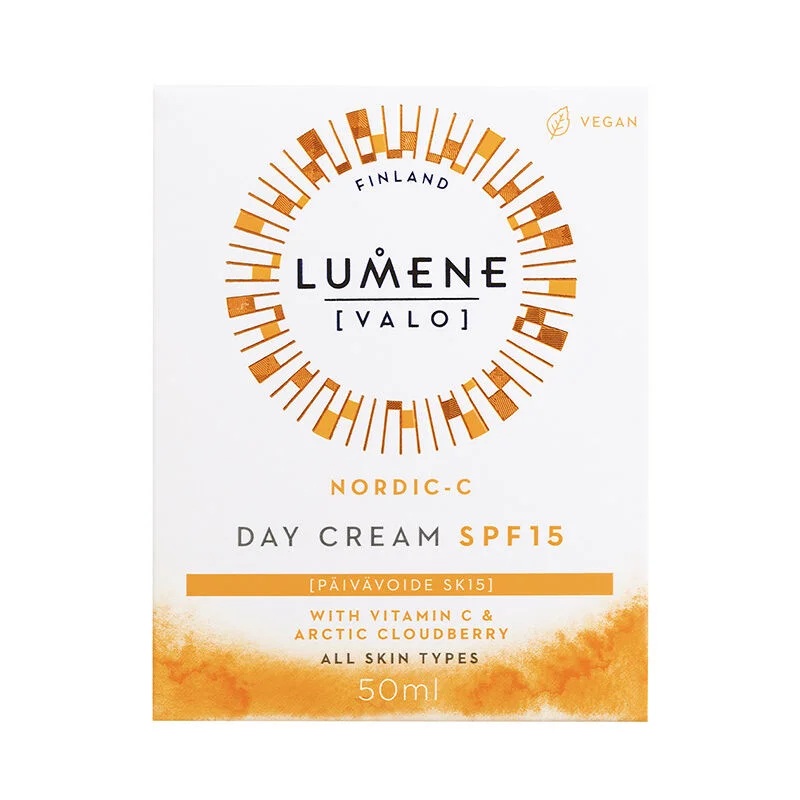 احصلي على بشرة مشرقة ومحمية مع كريم Lumene Nordic-C SPF 15 2