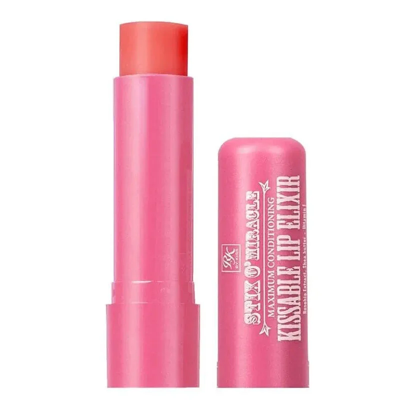 Obtenez des lèvres lisses et naturellement rosées