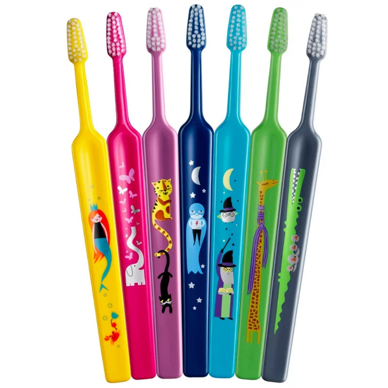 Offrez un sourire sain : Brosse à dents TePe Zoo X-Soft 3+ a 2