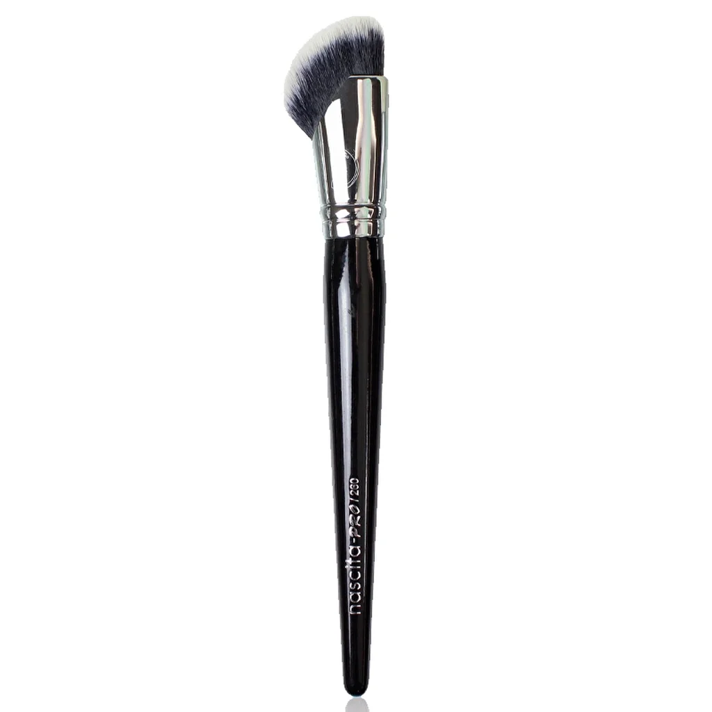 Sculptez et définissez votre visage avec le Pinceau Contour 2