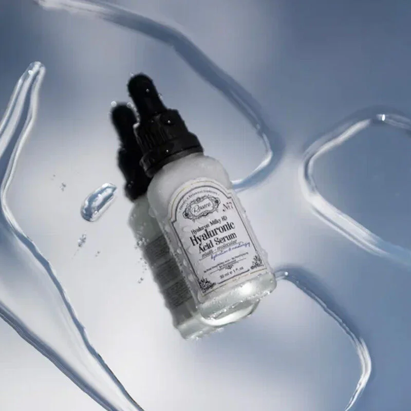 استمتعي ببشرة رطبة ومشرقة مع سيروم Rosece Hyaluron Milky 2