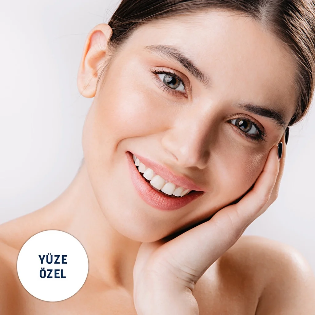 Veet شرائح شمع فيت بروفيشنال للبشرة العادية مخصصة للوجه، 20 قطعة 3