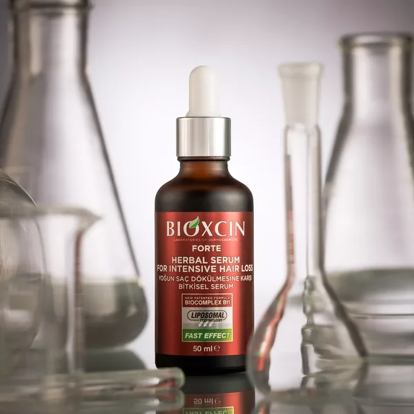 استمتع بشعر أقوى وأكثر كثافة مع سيروم Bioxcin Forte 4