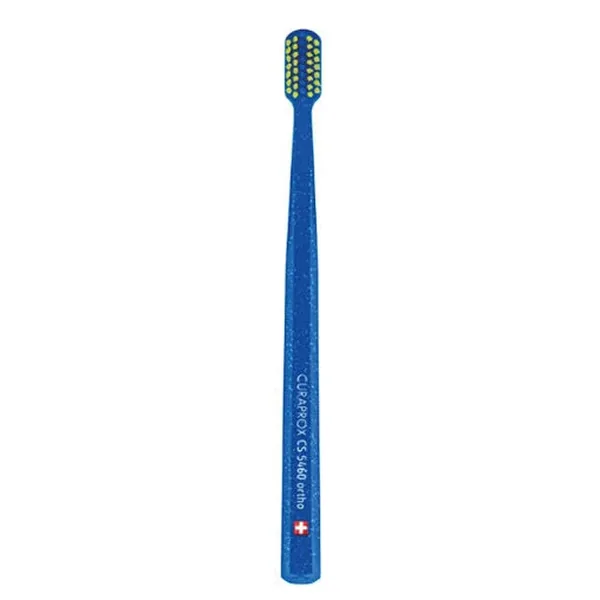 Obtenez un nettoyage doux et efficace avec Curaprox Ortho 2