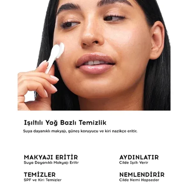 Obtenez une peau nette et hydratée avec le Baume Nettoyant C 2