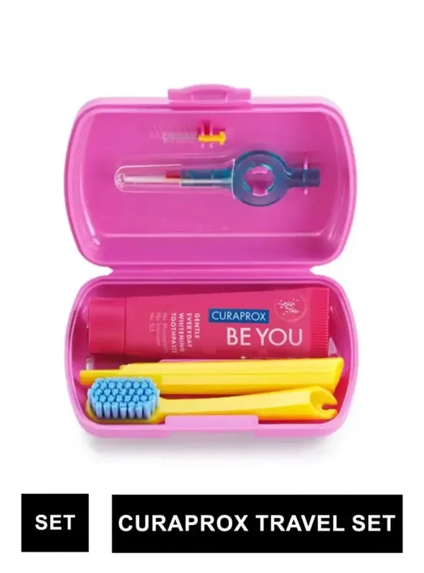 Assurez une hygiène parfaite avec le Set de Voyage Curaprox 2