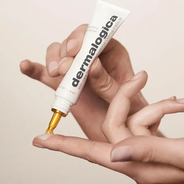 أشرقي عينيك: سيروم Dermalogica Biolumin-C لشد وتفتيح محيط ال 3