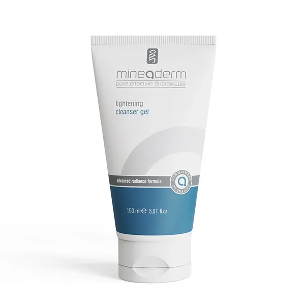 Révélez un teint lumineux avec le Gel Nettoyant Mineaderm 2