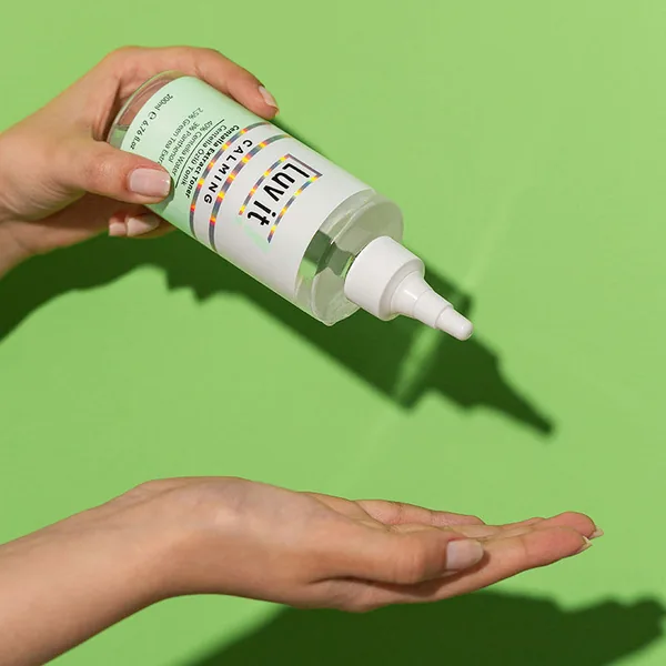 Erleben Sie strahlende Haut: Luv it Centella Extract Tonic 2