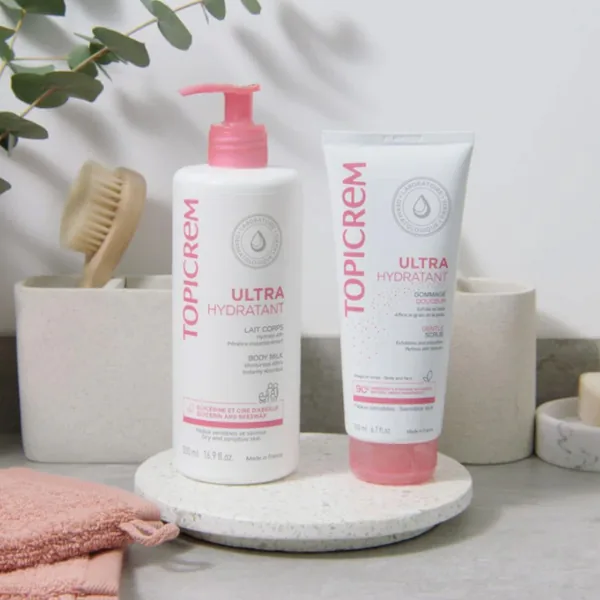 Topicrem Face and Body Ultra Cleansing Peeling 200 ml 3