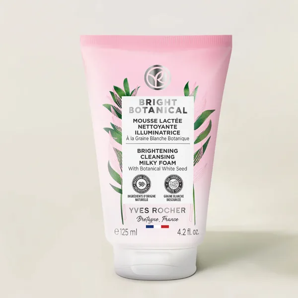 Yves Rocher Bright Botanical Anti-Dark Spot Brightening Foaming Face Wash 125 ml 2
