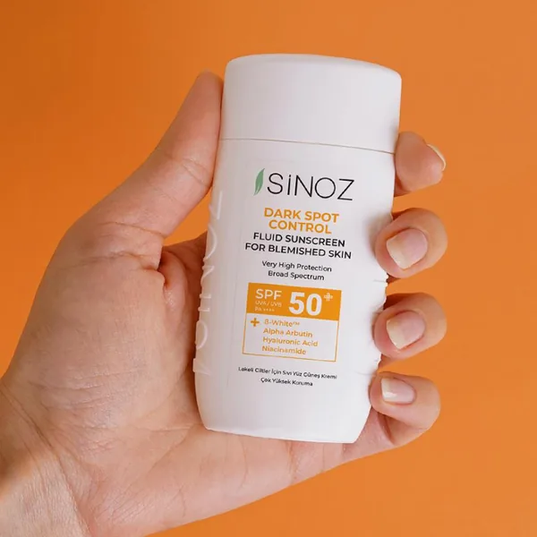 احصلي على بشرة مشرقة: واقي شمس Sinoz Spf50+ للبقع 3