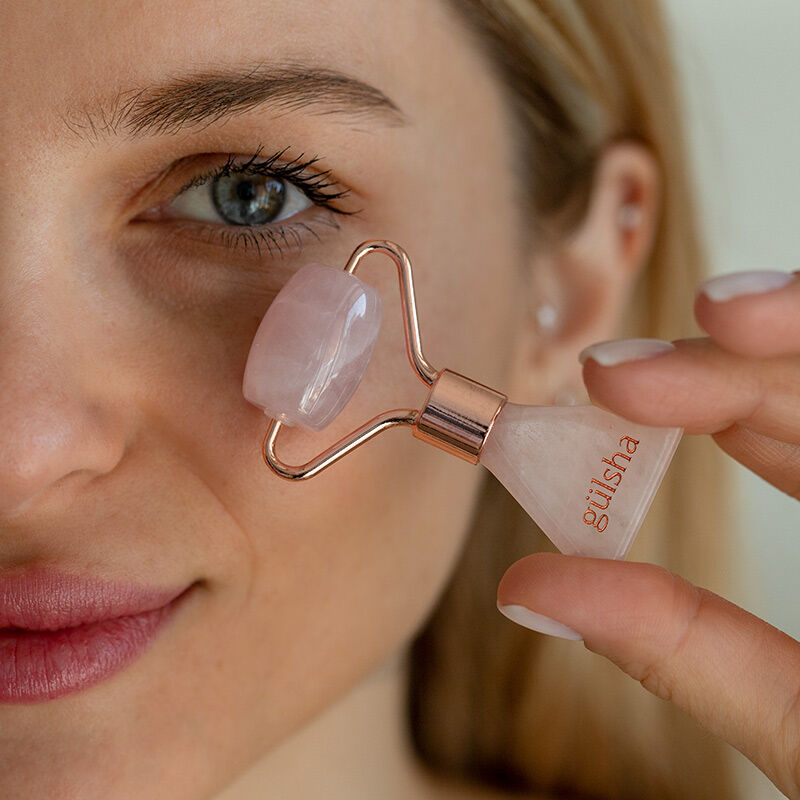 Révélez un regard rajeuni avec le Roller Oculaire Gülsha 3