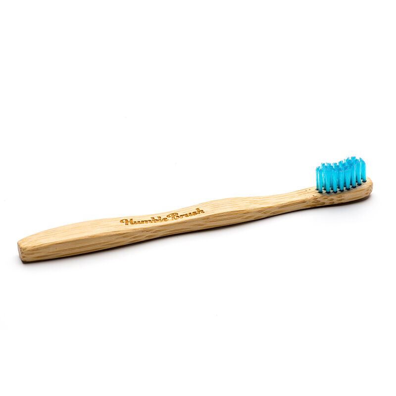 امنح أطفالك ابتسامة صحية مع فرشاة Humble Brush الطبيعية