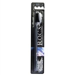 Obtenez une blancheur naturelle avec la brosse à dents ROCS