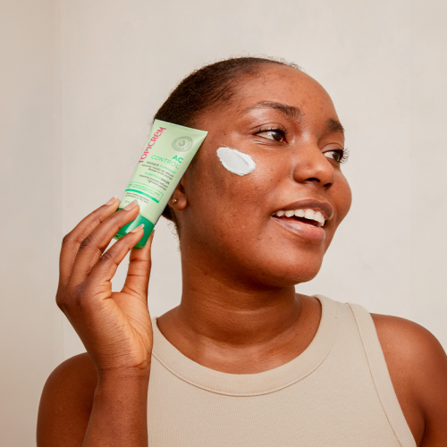 Obtenez une peau matifiée et éclatante avec le Masque Purifi 3