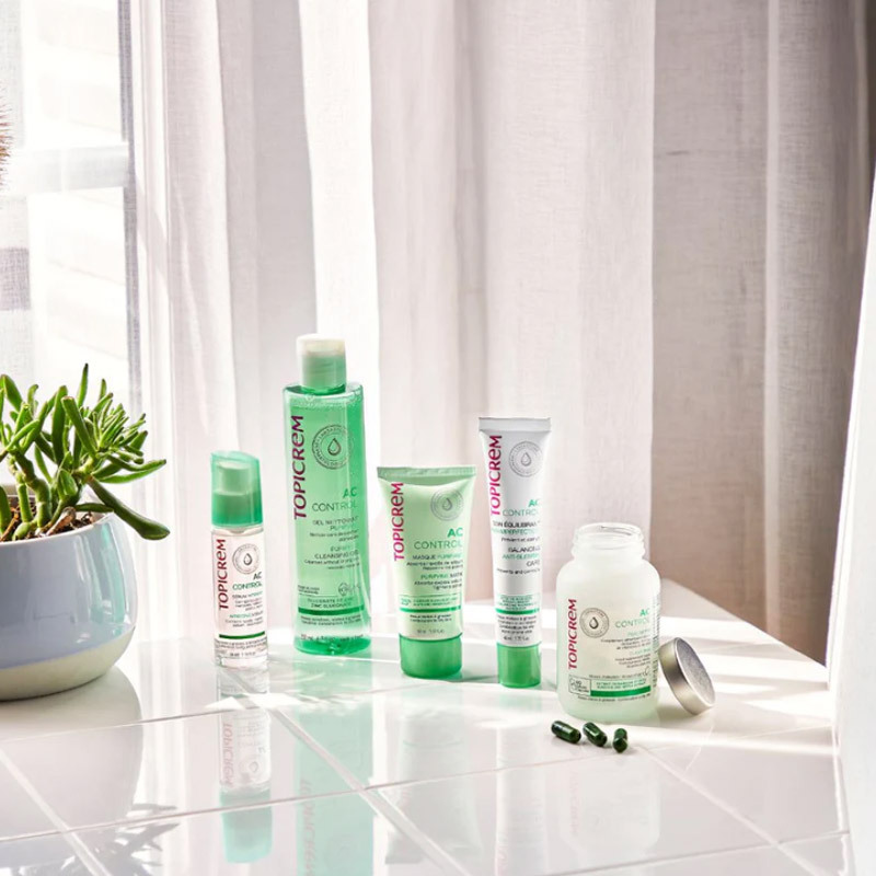 Purifiez & Équilibrez votre peau avec Topicrem AC Gel 3